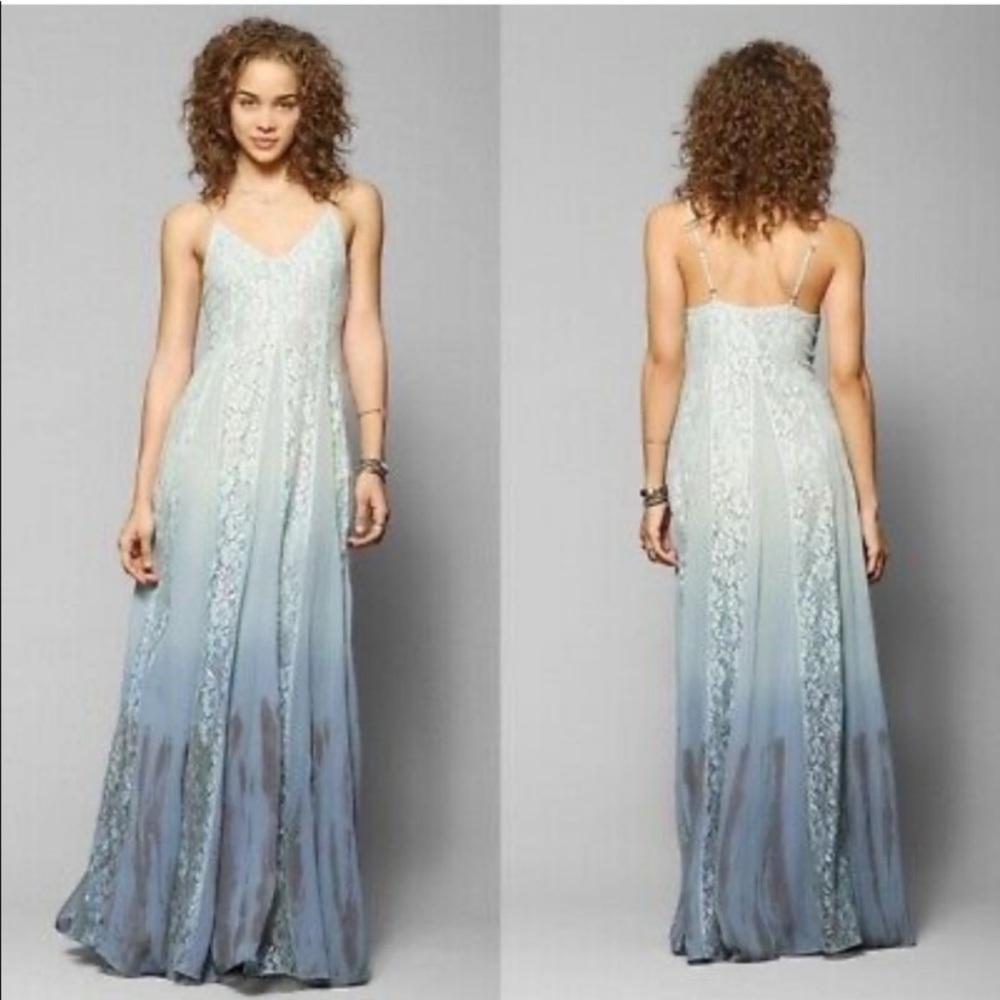 Kimchi Blue “Beyond the Sea” lace inset maxi dress